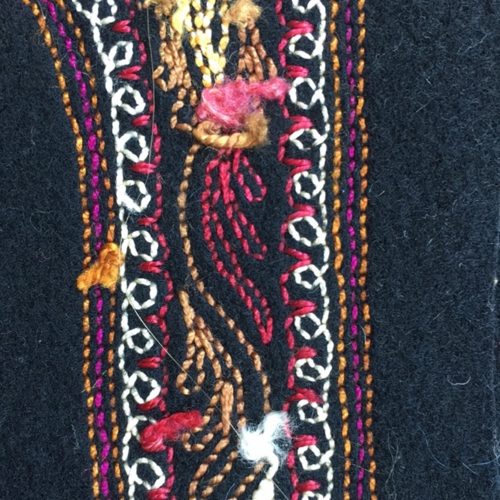 Vintage pair of hand embroidered pieces, for slippers (?) - Picture 5 of 9